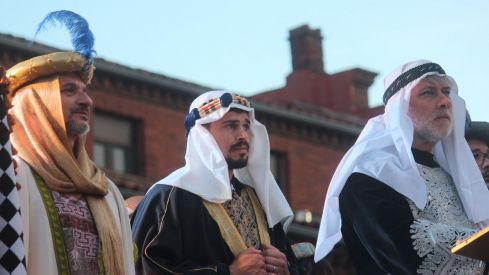 Representación del tributo de las 100 doncellas de León