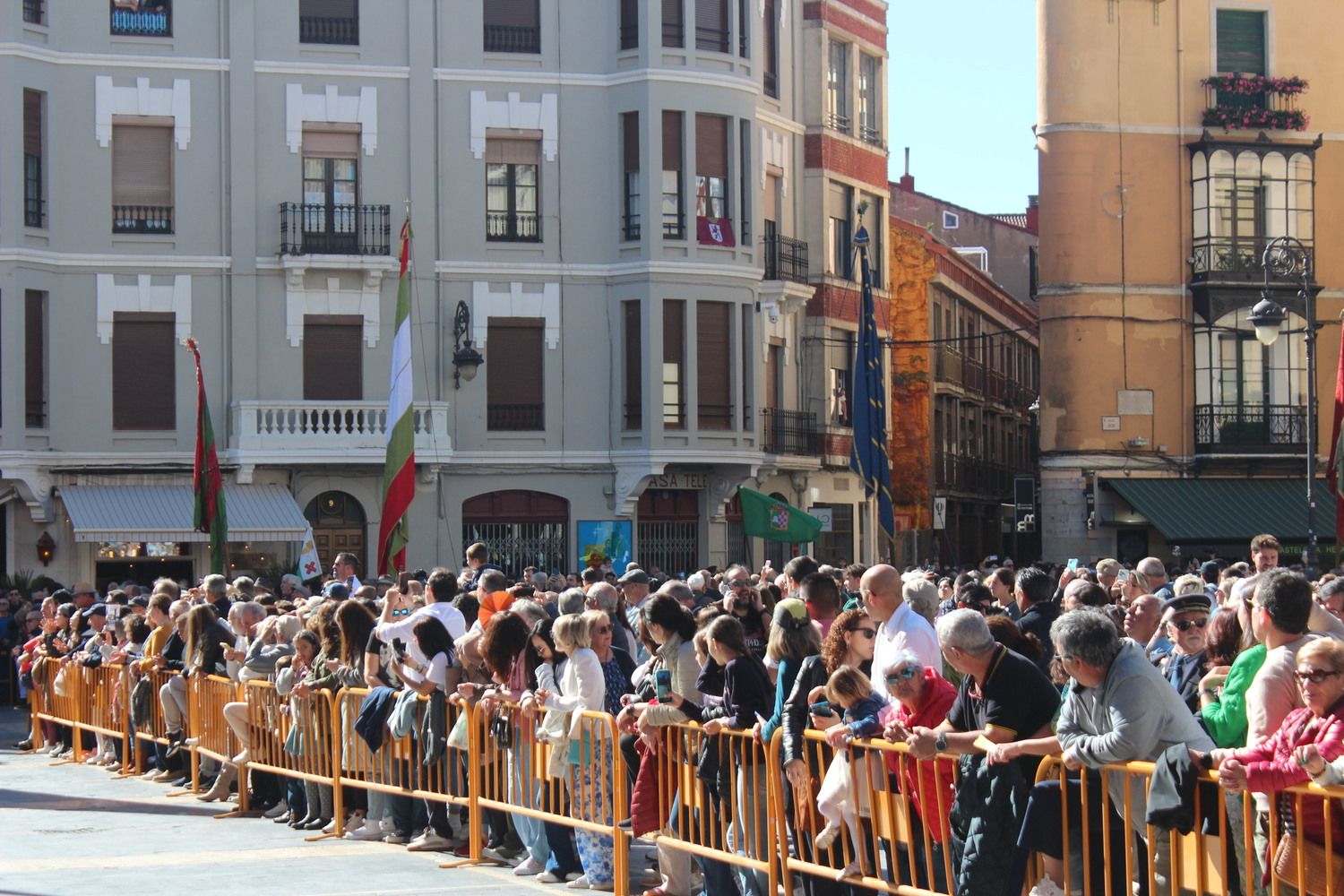 Desfile de Pendones leoneses en las Fiestas de San Froilán de León