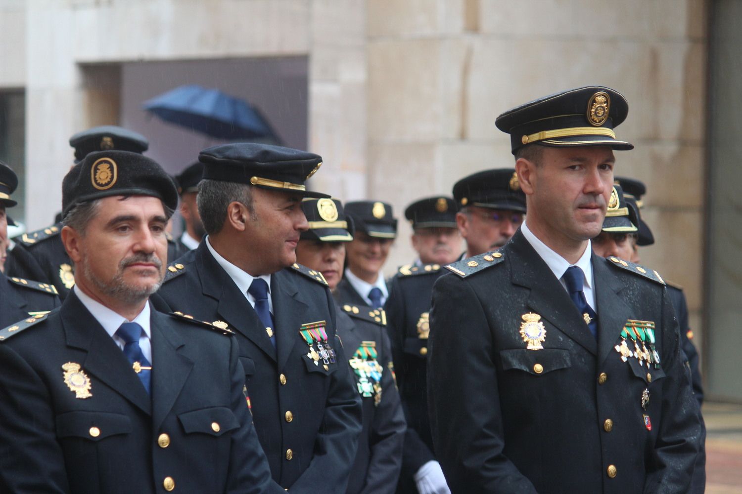 Descubrimiento de la placa de la nueva calle de la Policía Nacional en León | José Martín