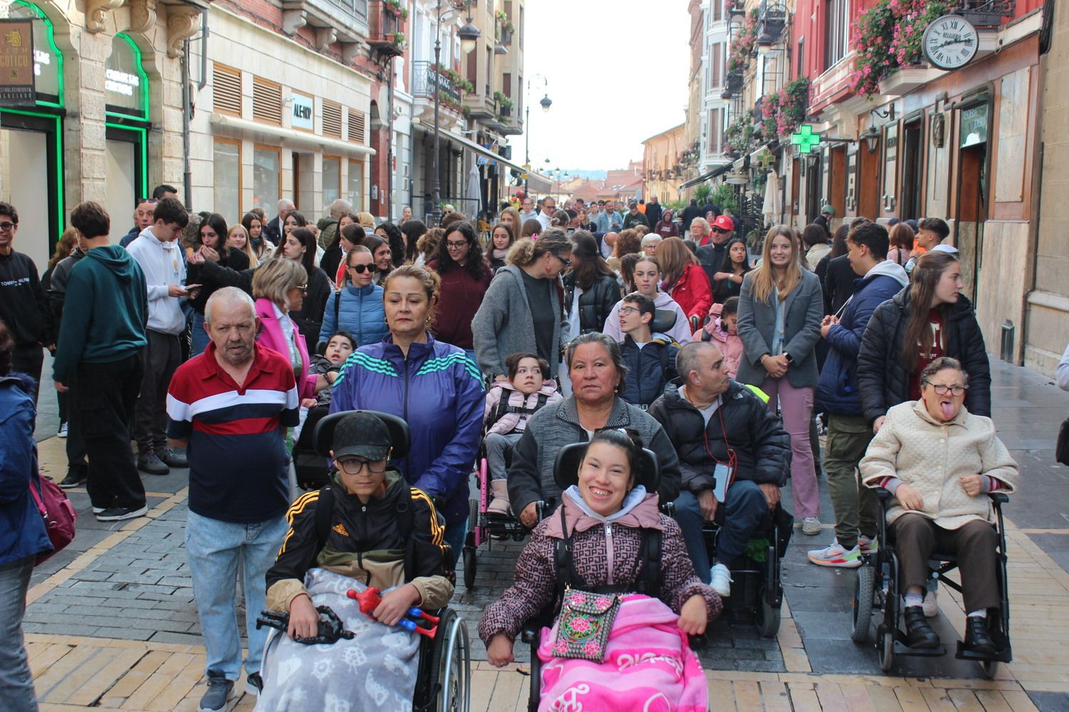 II Marcha Solidaria de Aspace León 