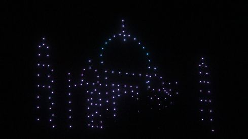 Espectáculo de drones y fuegos artificiales en las fiestas de San Froilán de León