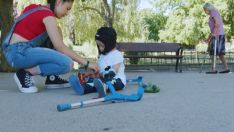 Darío y su hermana protagonizan la campaña solidaria de Miguelañez para la Fundación Isabel Gemio