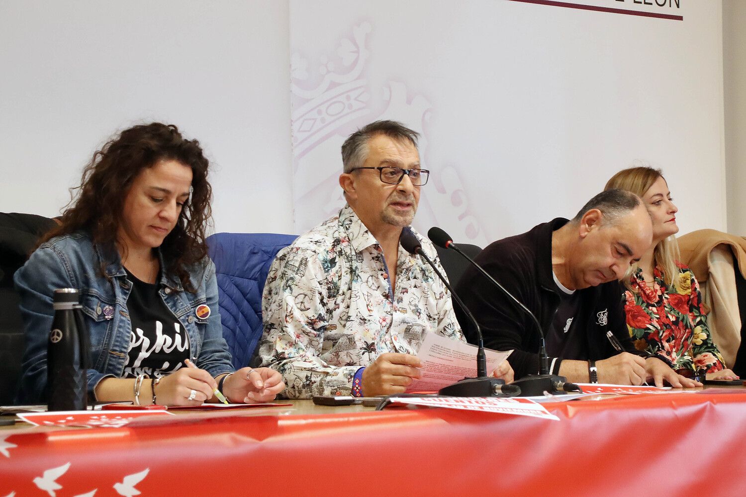 Los sindicatos aplazan la manifestación por el futuro de León “en solidaridad con las personas afectadas por la DANA”