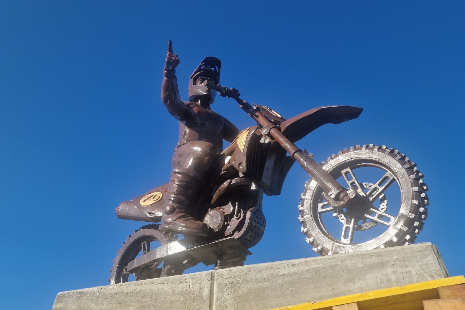 Escultura Parque Santa Elena (2)