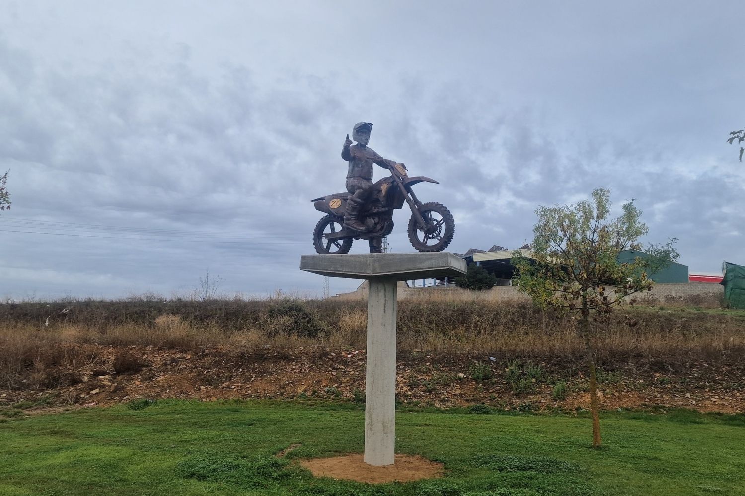 Escultura Parque Santa Elena (1)