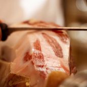 El Palacio de Exposiciones acoge el VII Concurso Nacional de Cortadores de Jamón Ciudad de León-Agustín Risueño  | A Cuchillo León 