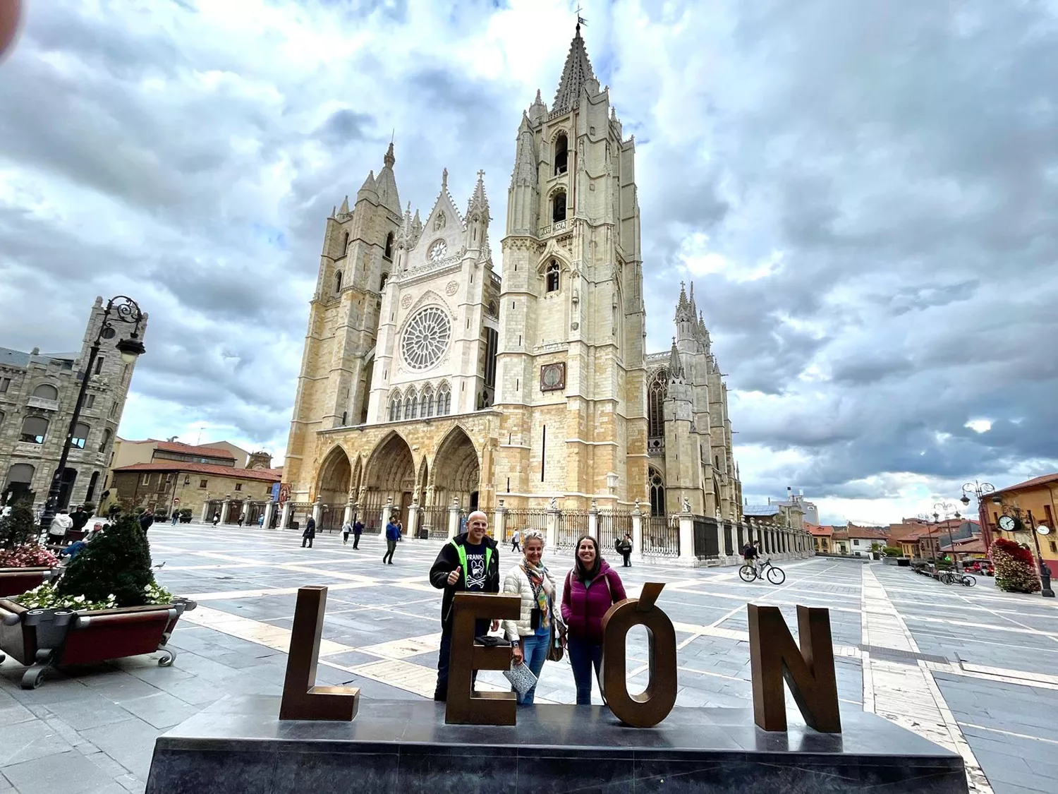 Influencers de viajes recorren la provincia de León en una experiencia de historia, naturaleza y tradiciones