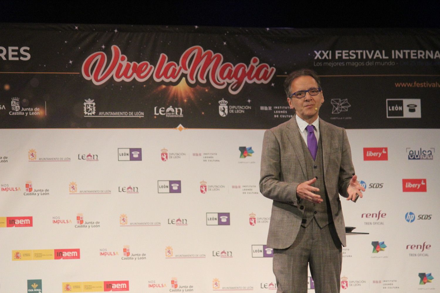 Presentación del festival 'León Vive la Magia'