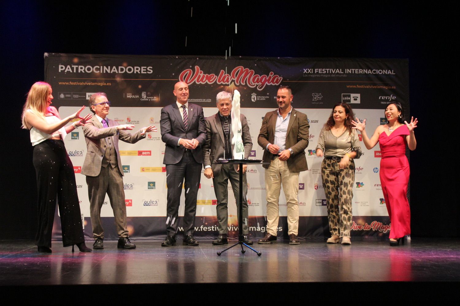 Presentación del festival 'León Vive la Magia'