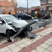 Dos heridos en un aparatoso accidente en el barrio de Pinilla en Trobajo del Camino (León) | FB: Verónica Diaz del Barrio