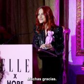 La leonesa Sara García recibiendo el premio ELLE x Hope a la Investigación | ELLE