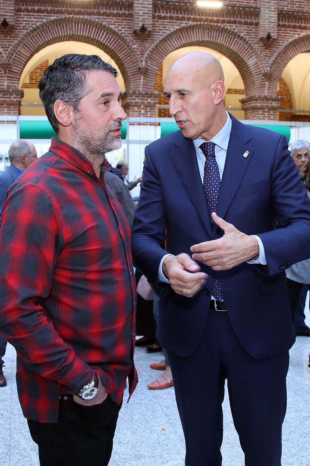 Juanín García y José Antonio Díez en la inauguración de la Semana Internacional de la Trucha en León