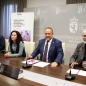 El presidente de la Diputación, Gerardo Álvarez presenta las Aula Provinciales de Emprendimiento acompañado por la diputada Carolina López | Peio García / ICAL