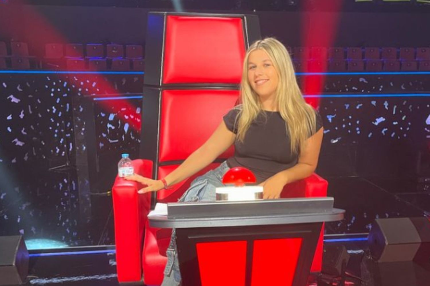 Carla Martínez, la leonesa que conquistó a Luis Fonsi y a Rosario Flores  en las batallas de 'La Voz' con "One Sweet Day"