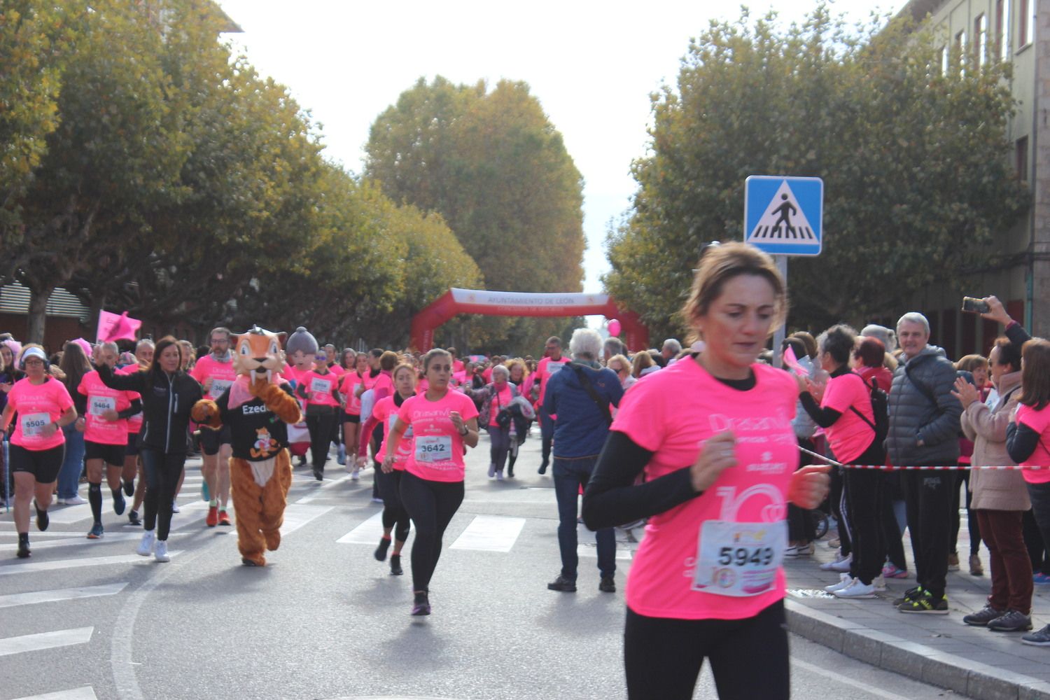 X Carrera de la Mujer contra el Cáncer de Mama Ciudad de León