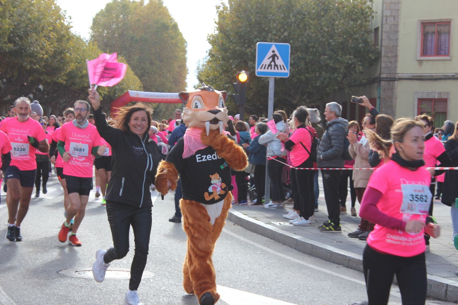 X Carrera de la Mujer contra el Cáncer de Mama Ciudad de León