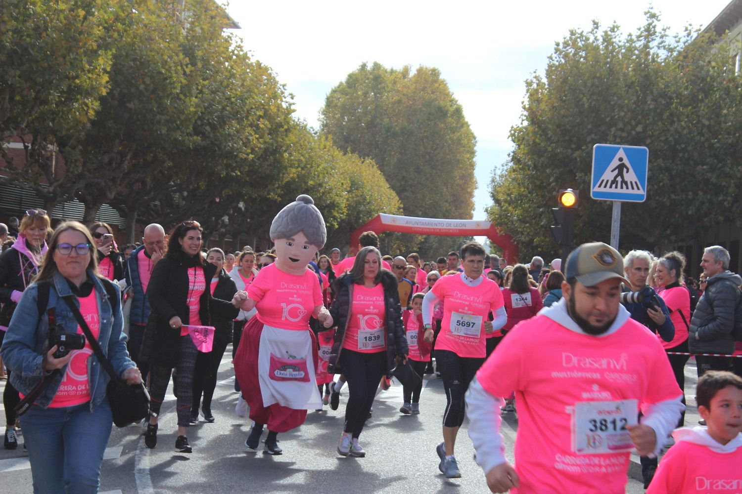 X Carrera de la Mujer contra el Cáncer de Mama Ciudad de León