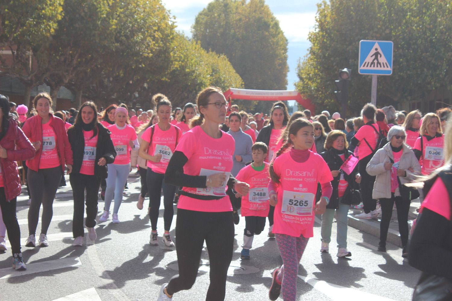 X Carrera de la Mujer contra el Cáncer de Mama Ciudad de León