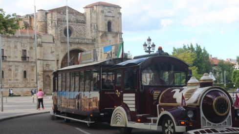 tren turístico león