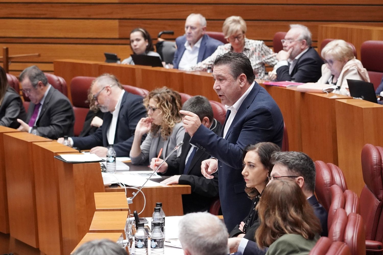 Luis Mariano Santos en el pleno de las Cortes celebrado este martes