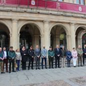 León guarda un minuto de silencio por las víctimas de la DANA en la Comunidad Valenciana