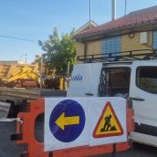 La Bañeza (León) informa sobre posibles interrupciones en el suministro de agua debido a obras de mejora en la red