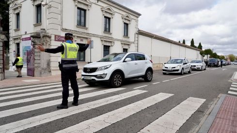 Día de Todos Los Santos en el Cementerio Municipal de León | Campillo / ICAL