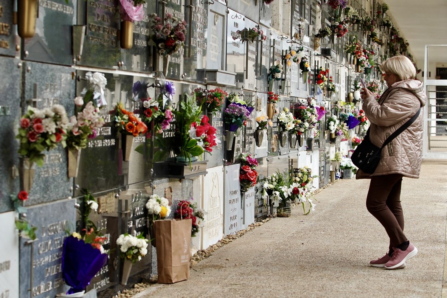 Día de Todos Los Santos en el Cementerio Municipal de León | Campillo / ICAL