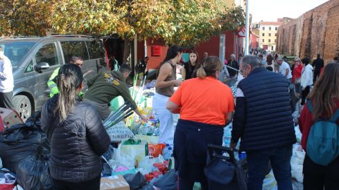 Recogida de enseres en León para los afectados por la DANA en Valencia