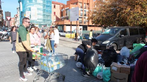 Recogida de enseres en León para los afectados por la DANA en Valencia