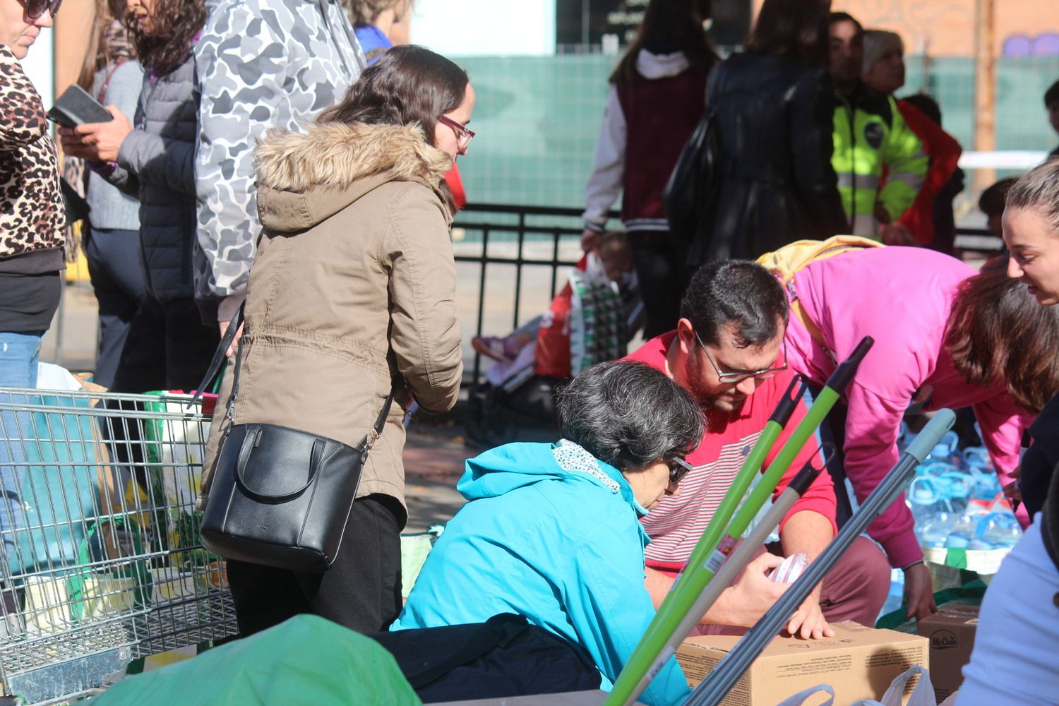 Recogida de enseres en León para los afectados por la DANA en Valencia