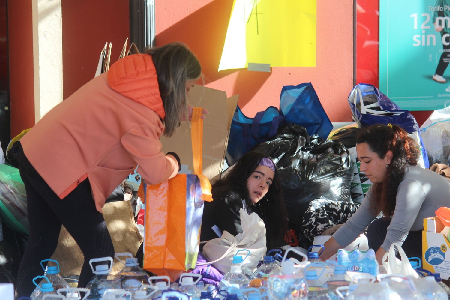 Recogida de enseres en León para los afectados por la DANA en Valencia