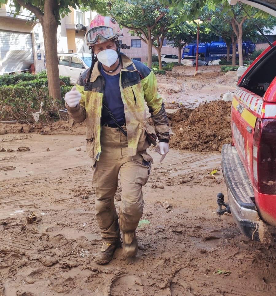 Bomberos de la Diputación de León en Paiporta (Valencia)