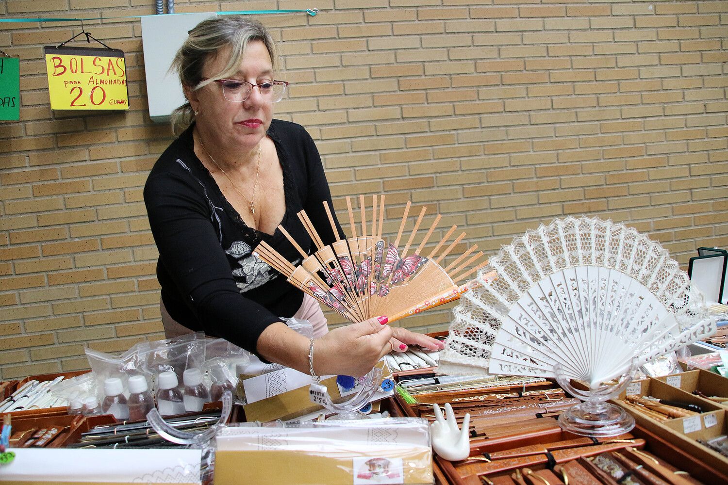  Encuentro de bolillos y multilabores en Navatejera