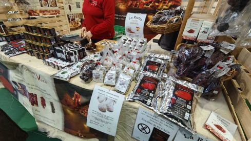 Feria de la cecina de chivo en vegacervera 