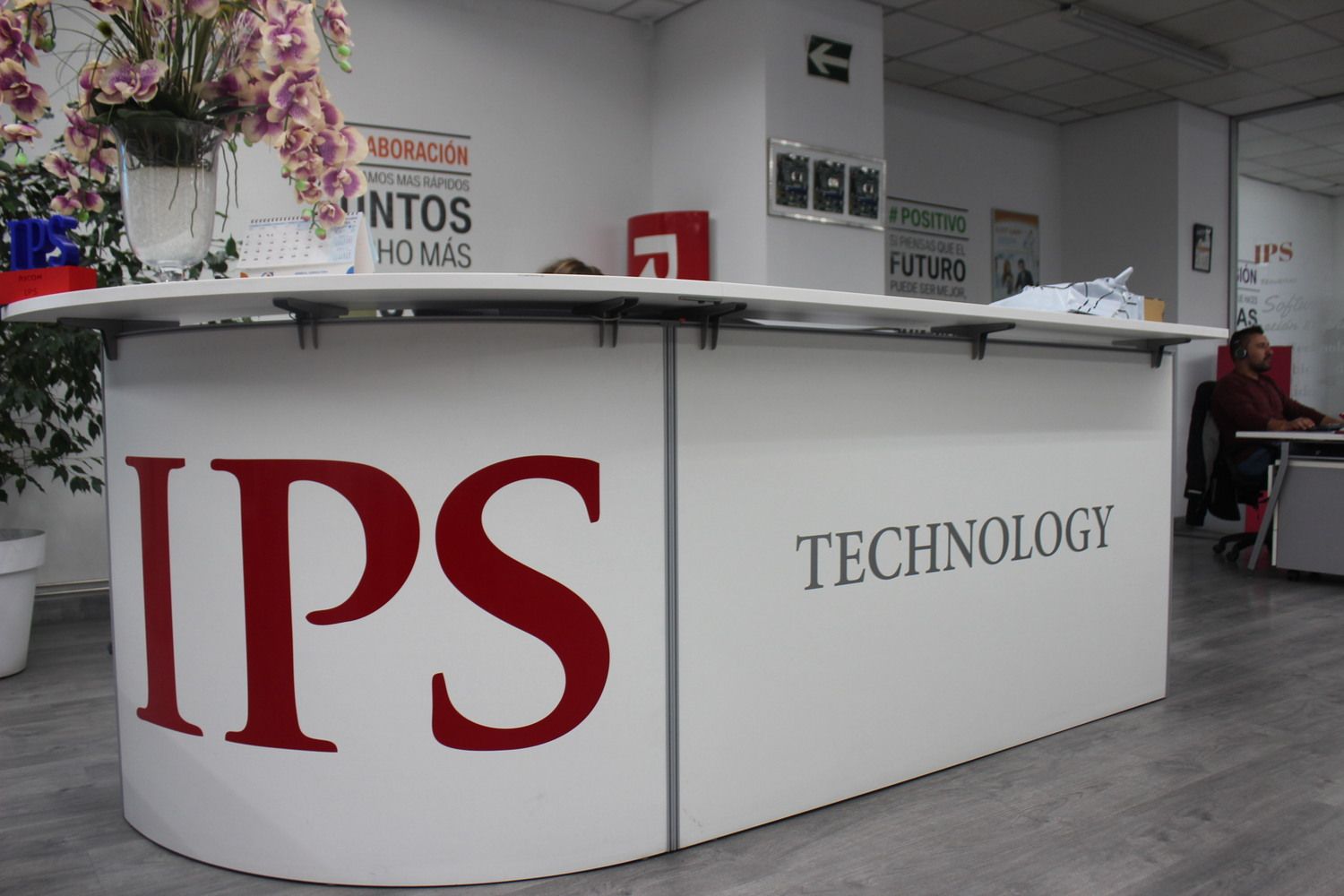 25 aniversario de IPS Technology