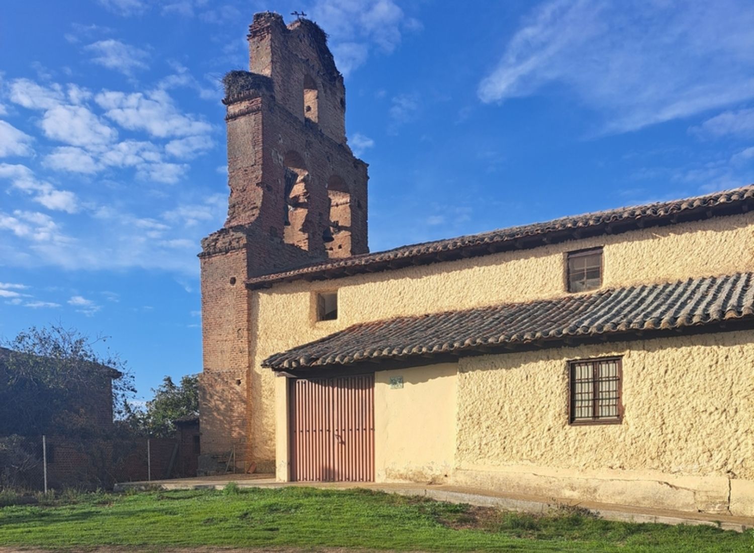 Iglesia de Cabañas Raras, única pedanía de Valencia de Don Juan