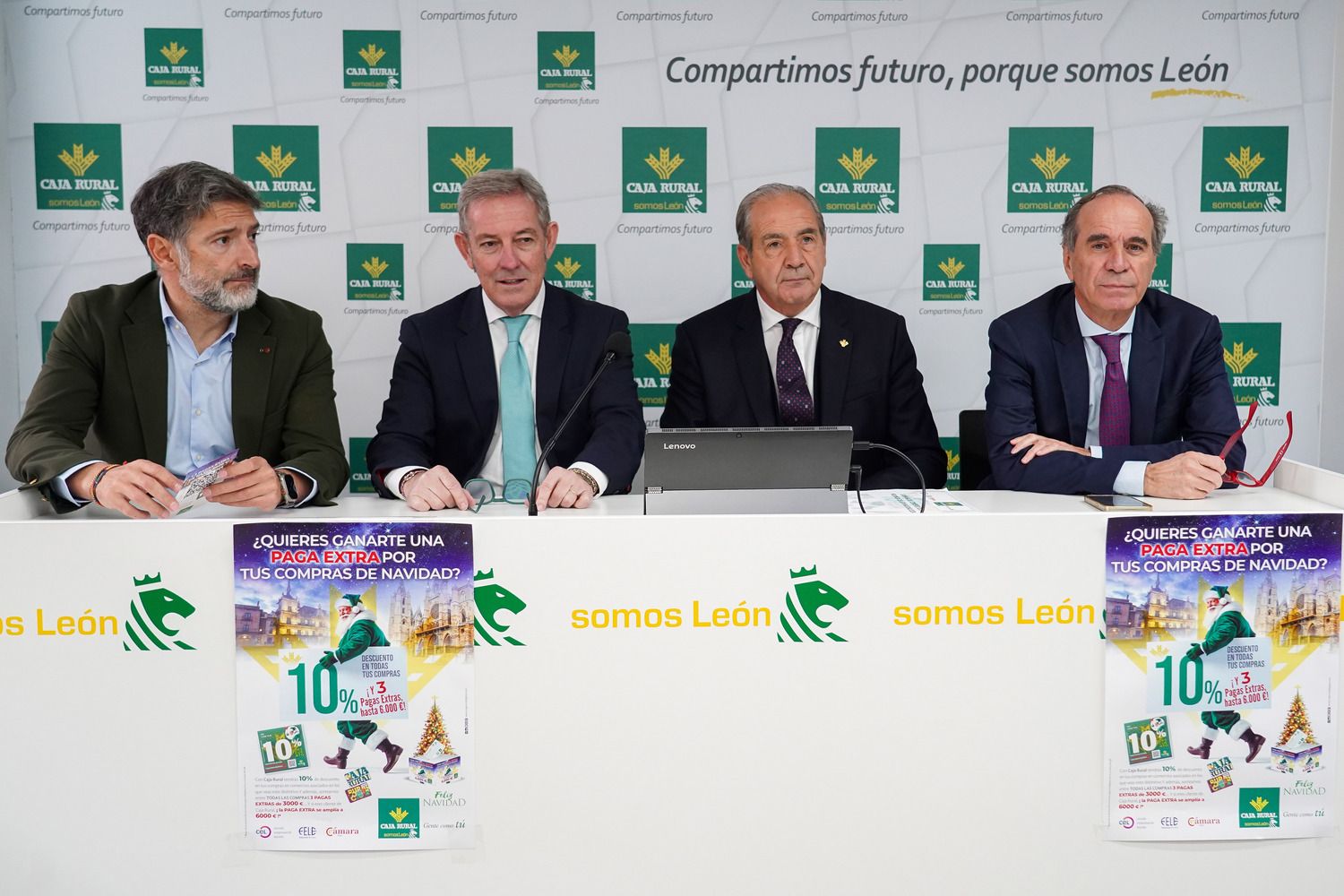El director general de Caja Rural, Cipriano García, presenta la campaña navideña de descuentos y premios de Caja Rural en León. Junto a él, el presidente de la Cámara de Comercio, Javier Vega (2I); el presidente del Círculo Empresarial Leonés, Julio César Álvarez (I) y el presidente de la Federación Leonesa de Empresarios, Juan María Vallejo (D) | Campillo (ICAL)