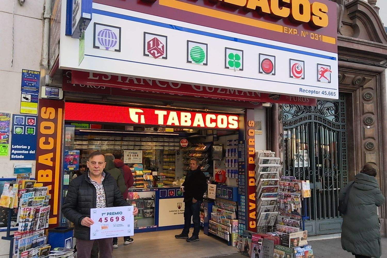 Administración de León que repartió el primer premio de la Lotería Nacional