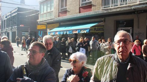 Revilla inaugura el poblado navideño del café Azaila 1930 de León