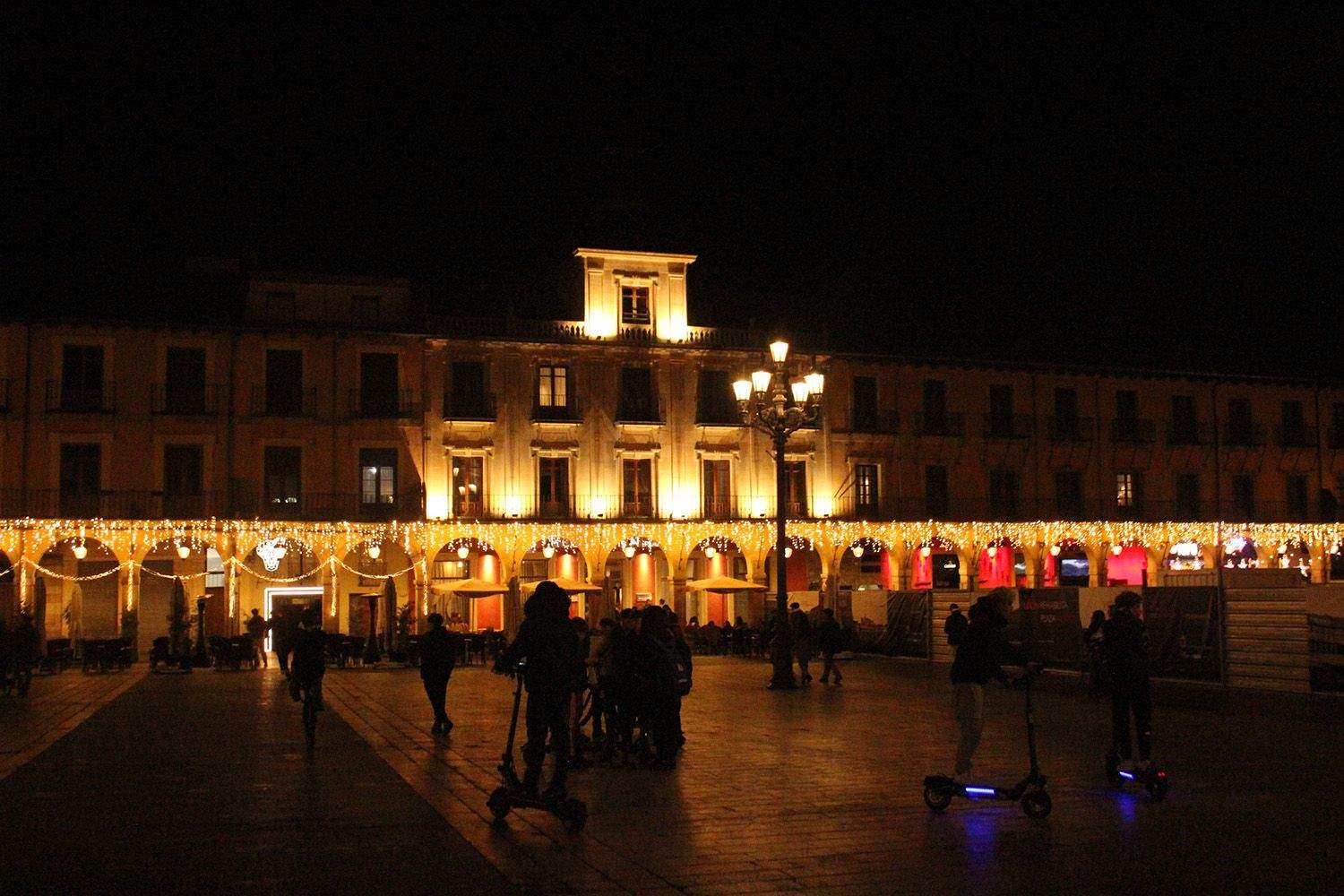 Encendido de las luces de Navidad en León