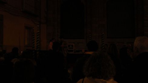 Ángeles y mercado navideño en la Catedral de León