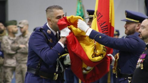 Festividad de Nuestra Señora de Loreto y jura de bandera en la Academia Básica del Aire y del Espacio de La Virgen del Camino (León) | Peio García (ICAL)