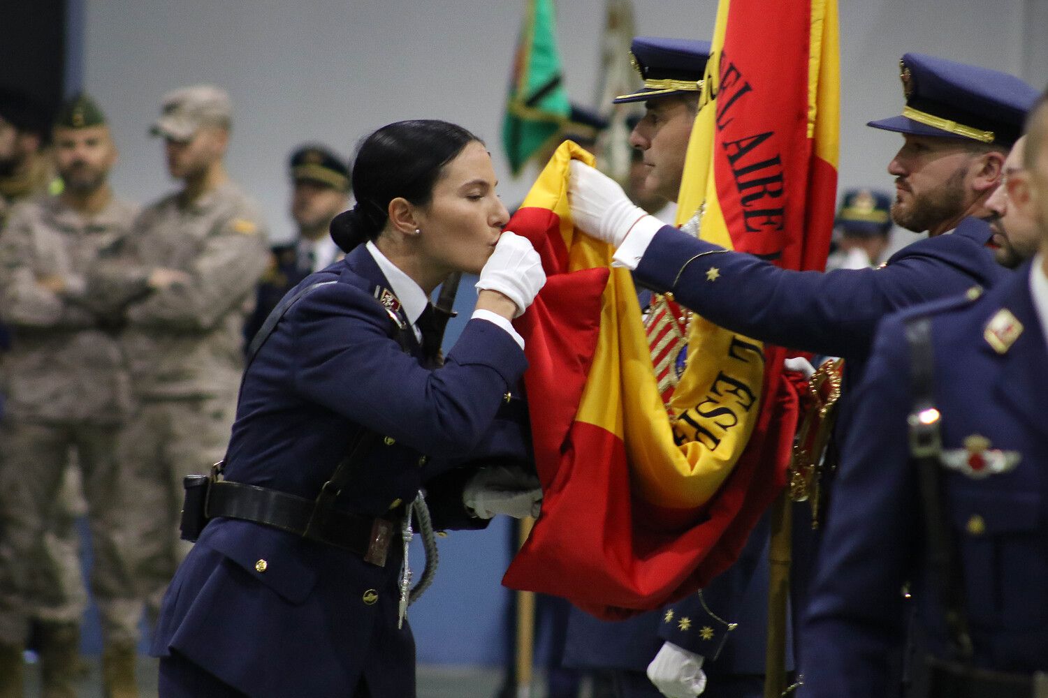 Festividad de Nuestra Señora de Loreto y jura de bandera en la Academia Básica del Aire y del Espacio de La Virgen del Camino (León) | Peio García (ICAL)