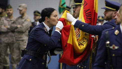 Festividad de Nuestra Señora de Loreto y jura de bandera en la Academia Básica del Aire y del Espacio de La Virgen del Camino (León) | Peio García (ICAL)