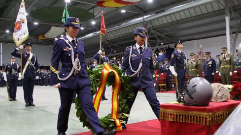 Festividad de Nuestra Señora de Loreto y jura de bandera en la Academia Básica del Aire y del Espacio de La Virgen del Camino (León) | Peio García (ICAL)