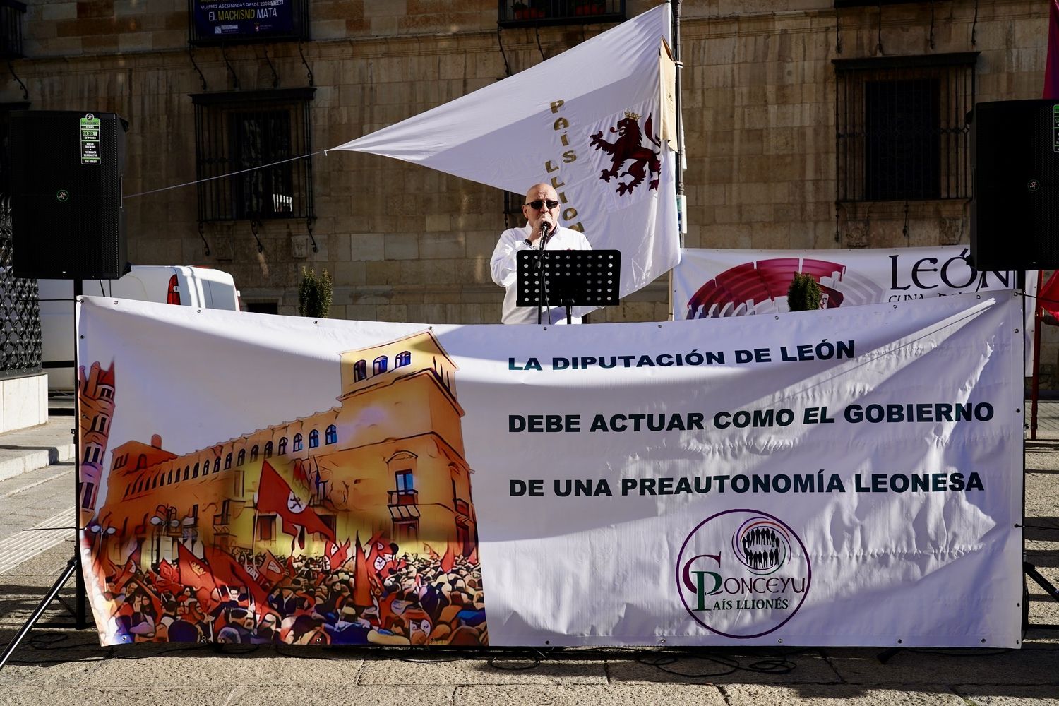 Concentración en defensa de la autonomía de la Región Leonesa