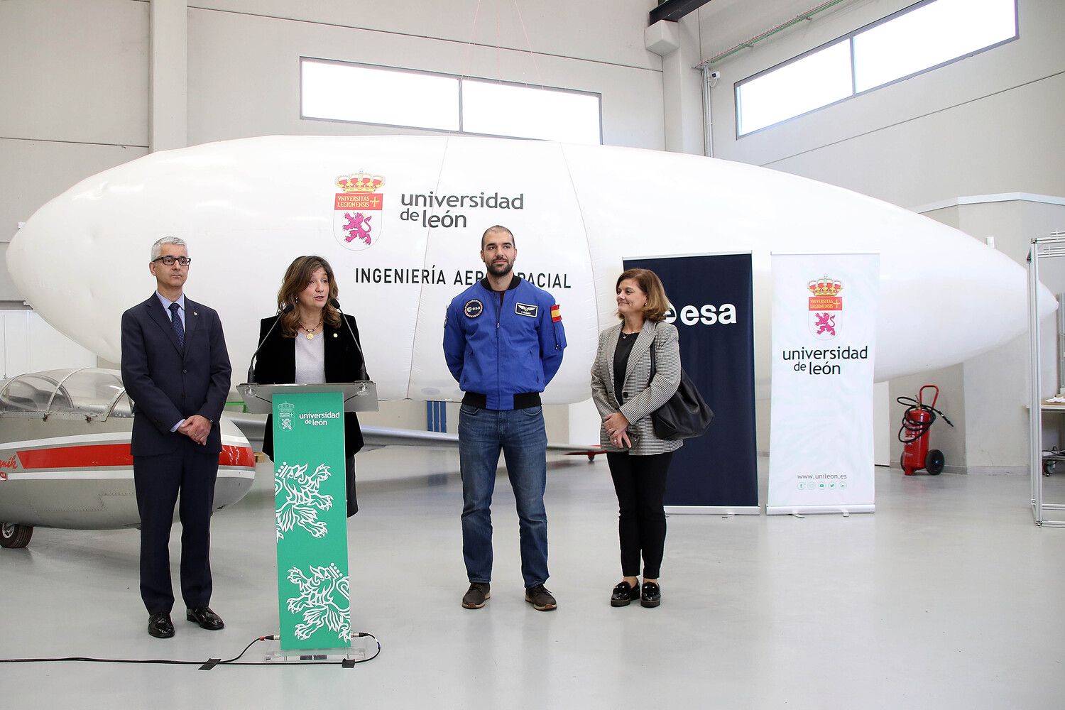 Visita del astronauta Pablo Álvarez a la Universidad de León | Peio García / ICAL