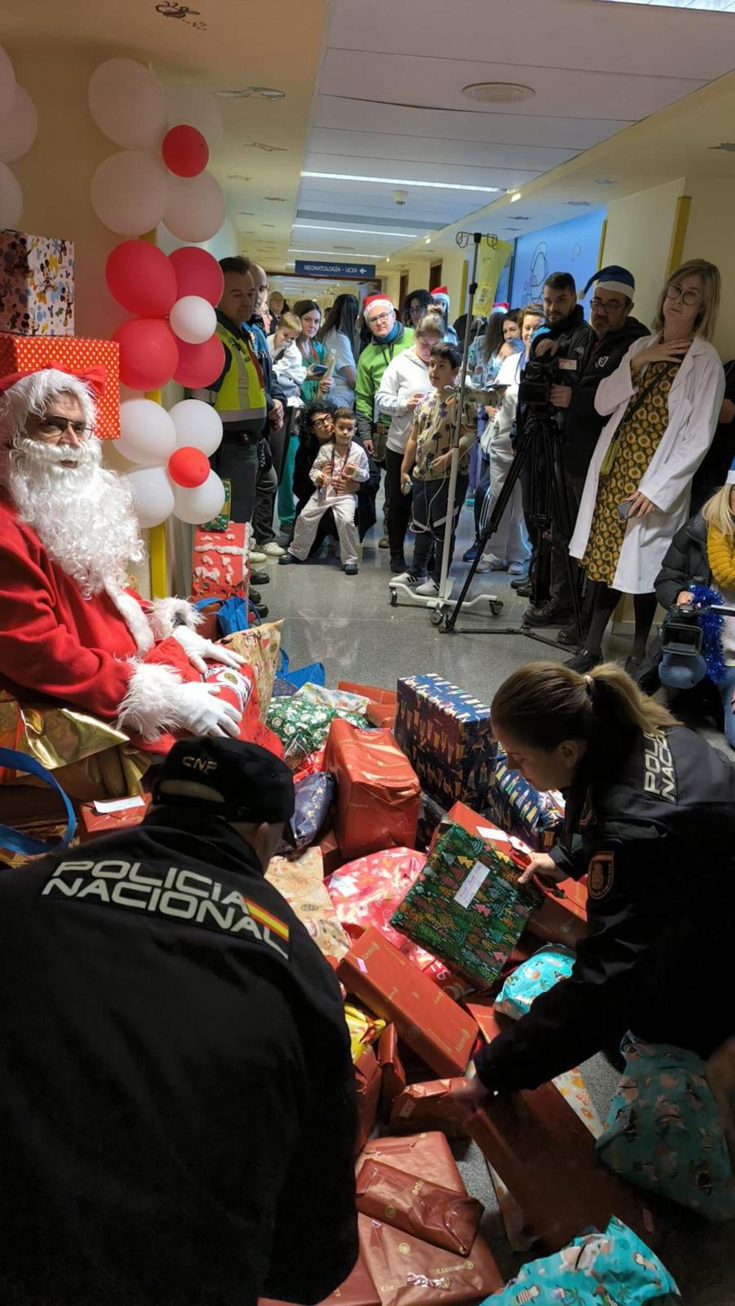 Papa Noel en el Hospital de LEón