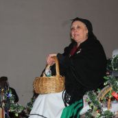 La Vieya'l Monte vuelve a recorrer las calles de Trobajo del Camino para hacer valer las tradiciones leonesas| Isaac Llamazares